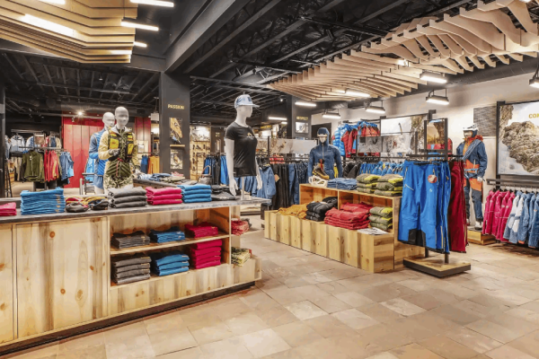 Why store locators matter for DTC Brands: boost Omnichannel Sales and Customer Experience.